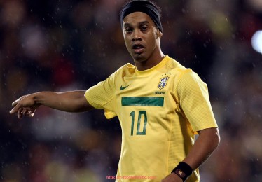 足球直播-室内健身器材配件的购买建议与使用技巧