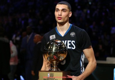 足球直播-世俱杯球队进攻方式多样化与球员间配合默契分析 足球直播-世俱杯球队进攻方式多样化与球员间配合默契分析